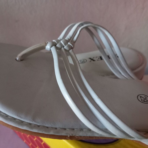 Parex children's flip-flops new, sizes 29 and 33, white