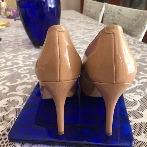 Nine West nude pumps like new, size 38