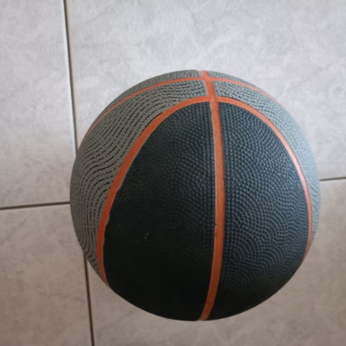 Admiral basketball ball like new, gray and red