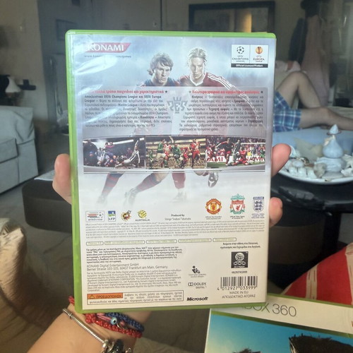 Xbox football games set, like new, pack of 4