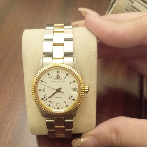 Baume & Mercier δίχρωμο ρολόι χειρός quartz με λευκό καντράν