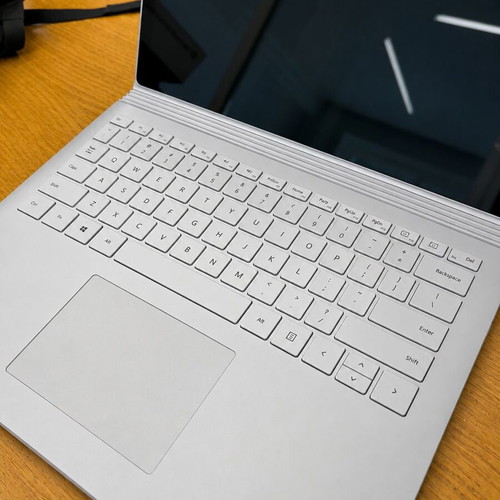 Microsoft Surface Book 3 13.5" touchscreen laptop i7 32GB 512GB SSD GTX 1650 Max-Q