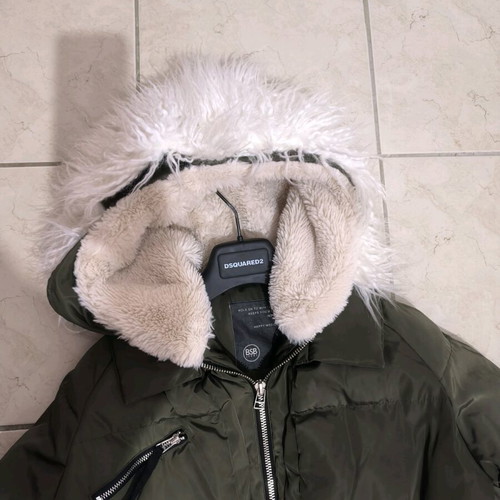 BSB women's jacket green used, medium size with fur on hood