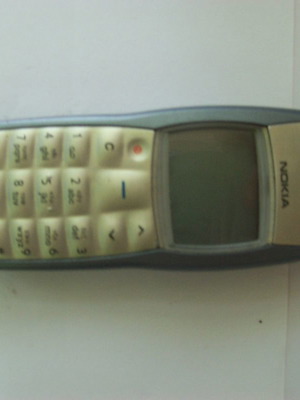 Nokia 1101 vintage κινητό μεταχειρισμένο για ανταλλακτικά χωρίς φορτιστή και μπαταρία