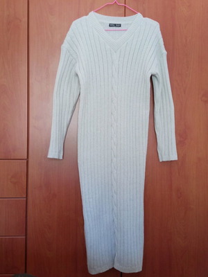 Shein knitted dress size M like new, white and grey