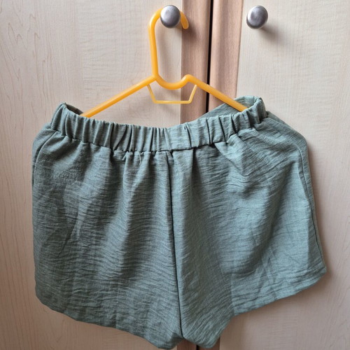 Shein crop top and shorts set sage green size S/M like new