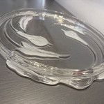 Glass tray with calla lily design like new, 32cm diameter