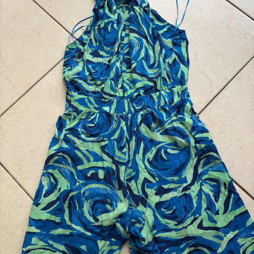 Regalinas summer one-piece shorts like new with swirl print