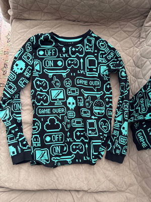 Marks & Spencer gamer pajamas like new, black and green, size 11 years