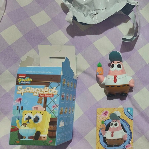 Popmart SpongeBob and Patrick set brand new with figures and cards