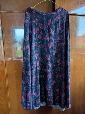 Vassia Kostara skirt large like new, multicolor