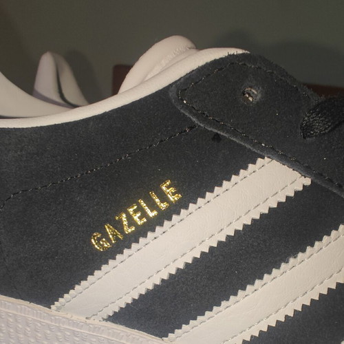 Adidas Originals Gazelle Unisex sneakers new, size 39, black and white
