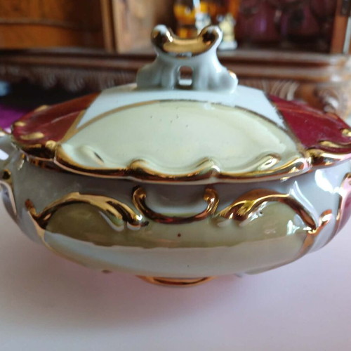 Porcelain fondant dish like new with WANBO JAPAN mark
