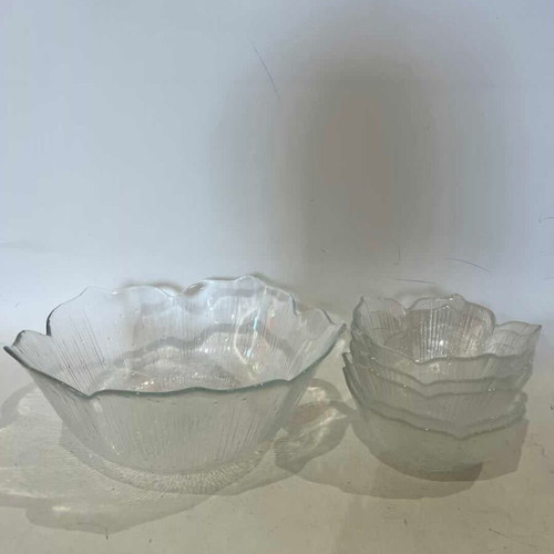 Arcoroc France Lotus vintage set of 6 glass bowls used