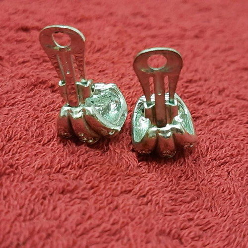 Vintage clip earrings with crystals used, white and gray