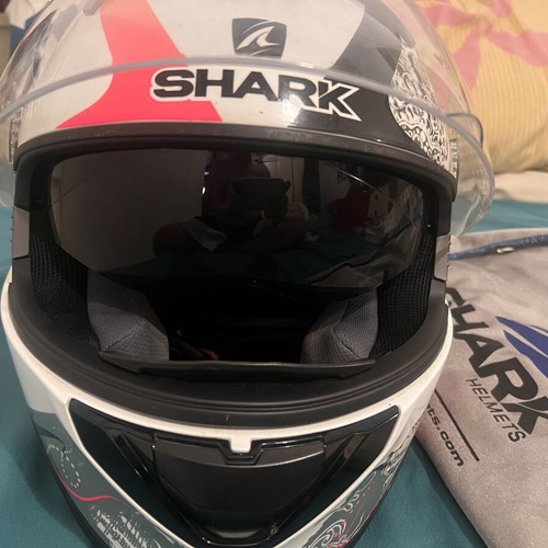 Shark SD One+ Motorcycle Helmet like new, women's XS with visor