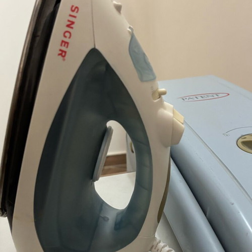 Singer ironing press used in very good condition