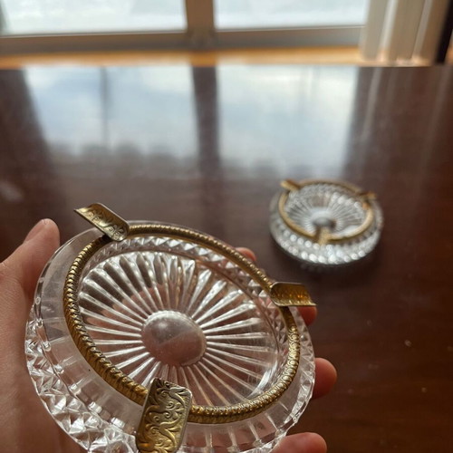 Vintage decorative items and crystals used