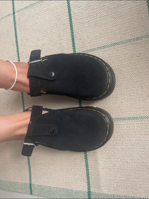 Dr. Martens clogs, black, size 40