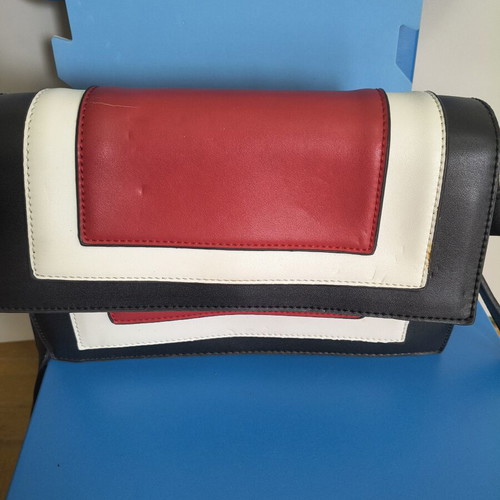 Shoulder bag with adjustable strap, black and red