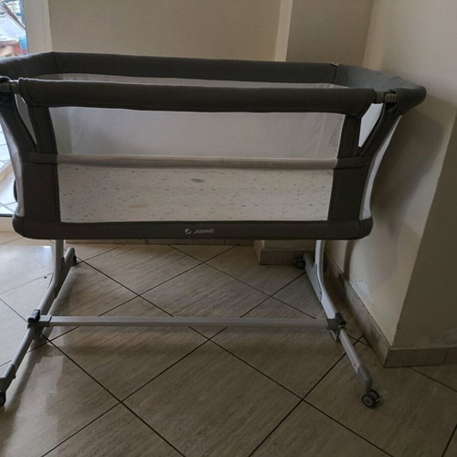 Jane Babyside 3 Deluxe Co-sleeping Crib with Bedding