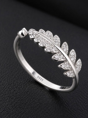 Silver S925 ring with leaf design and zircon