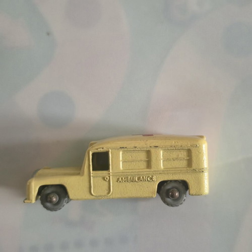 Matchbox Lesney No. 14 Daimler Ambulance used, 1:64 scale, 1954-1957