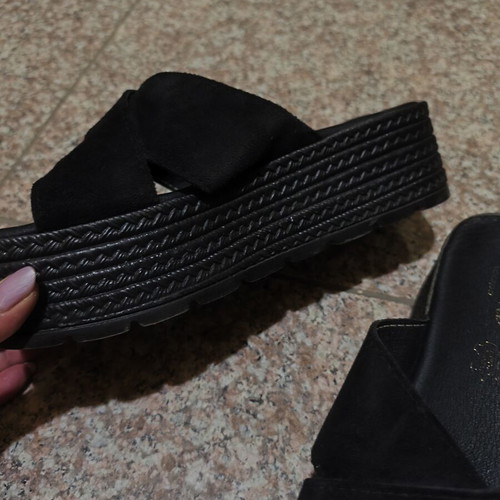 Black leather platform sandals, size 39