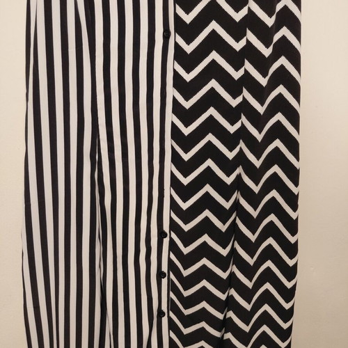 Black and white semizie dress with buttons, size Small, new