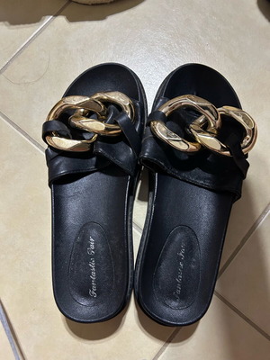 Famous Shoes black slippers used with gold ornament, size 38
