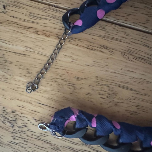 Women's necklaces like new, set of 2 multicolored