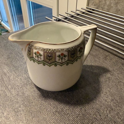 Pitcher used, German porcelain from last century