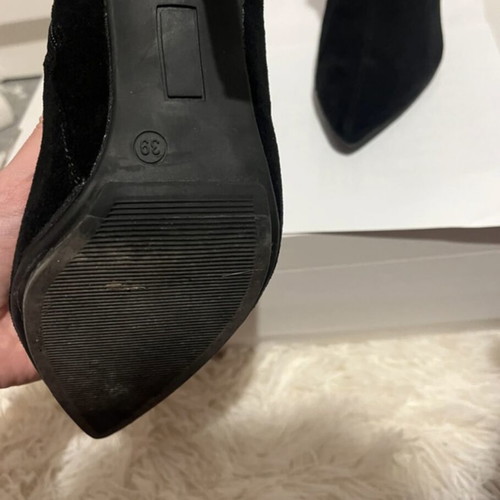 Migato Suede Ankle Boots like new, size 39, black