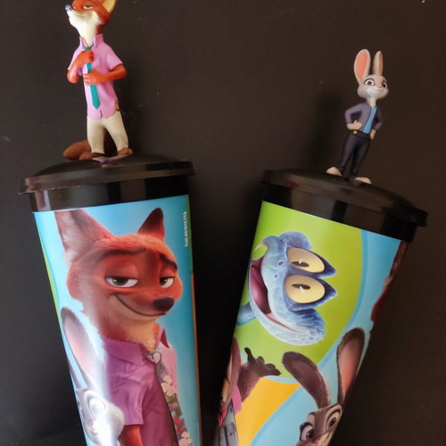 Disney Zootopia 2 Nick & Judy cups with figures, set of 2
