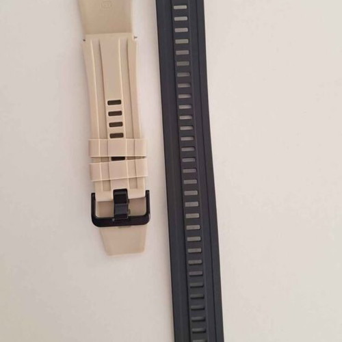 Huawei Ultimate 22mm Watch Strap new, sand color with black extension