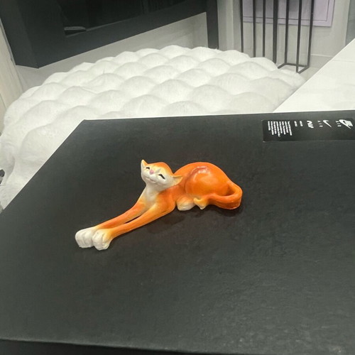 Cat miniature like new, handmade, beautiful