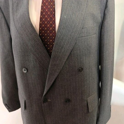 Christian de Paris men's suit like new, gray and black