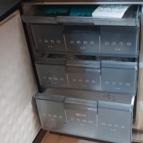 Whirlpool washing machine 7kg and Pitsos inox fridge used set