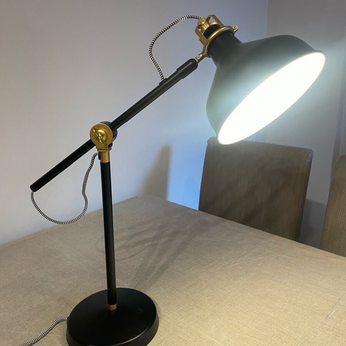 Study lamp like new, black