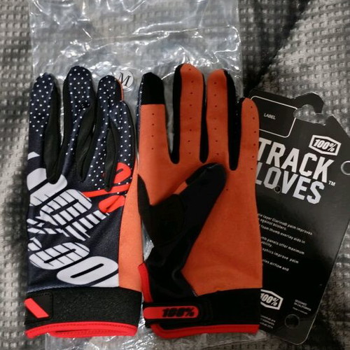 Mx 100% gloves new, wrong size, black
