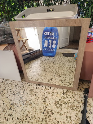 Ξύλινος κρεμαστός καθρέφτης 70x80 μεταχειρισμένος