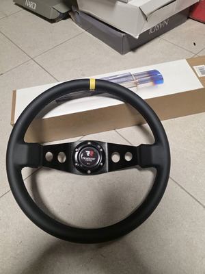 Steering wheel deep dish leather spoke new