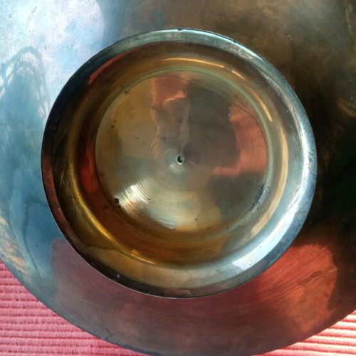 Decorative brass bowl painted, like new