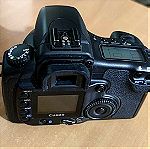  Canon EOS 20D DSLR ψηφιακή φωτογραφική μηχανή 8MP Max resolution 3504 x 2336 Σε άριστη κατάσταση σαν καινούργια mount EF/EF-S έχει λιγότερα από 500 κλικς δώρο μια κάρτα compact flash ii 4GB microdrive