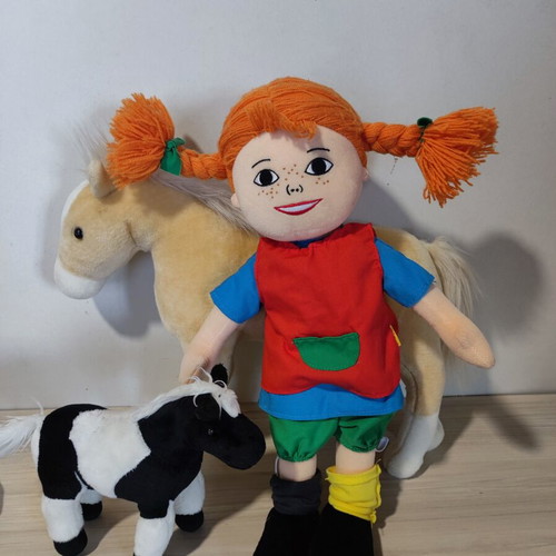 Pippi Longstocking doll like new with horse