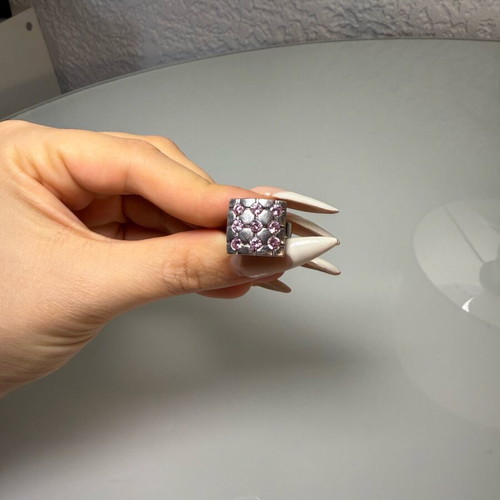 Y2k silver ring used with pink zircon