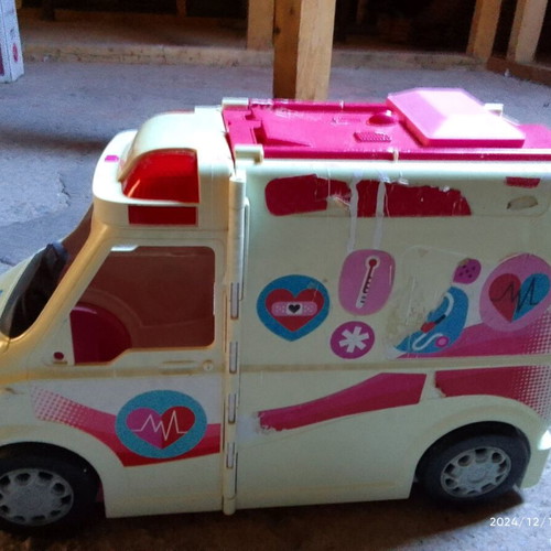 Barbie ambulance used with siren sound