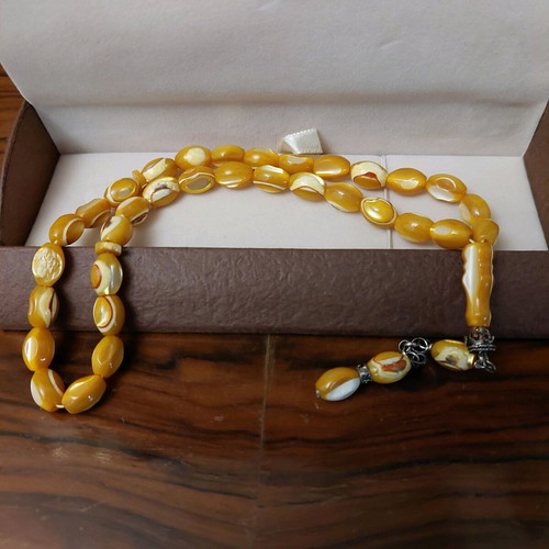 Prayer beads new with 33 beads made of rare yellow mother of pearl