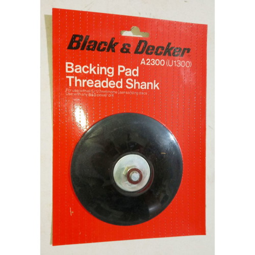 Μεγάλη βαλίτσα Black and Decker με τρυπάνι και πολλά παρελκόμενα, καινούργιο