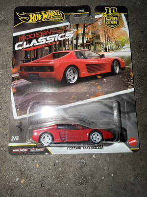 Hot Wheels Modern Classics Ferrari Testarossa new